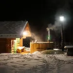 Alpejski Dwor Guest house Miedzygorze