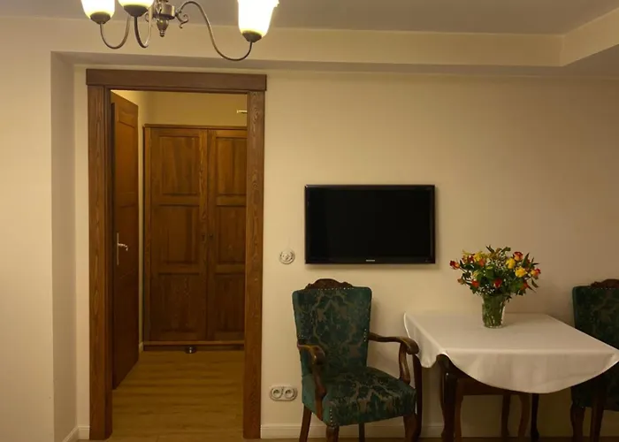 Alpejski Dwor Affittacamere 3*